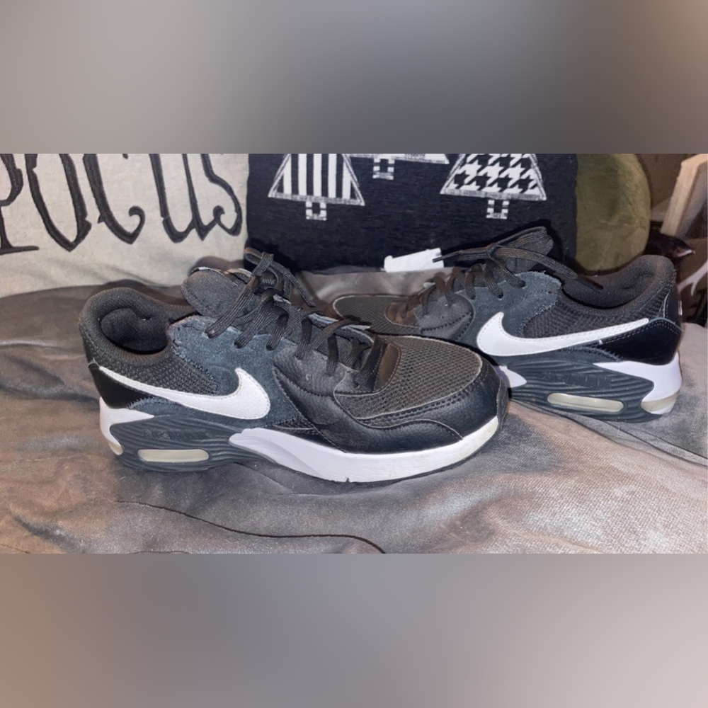 Nike air max size 9